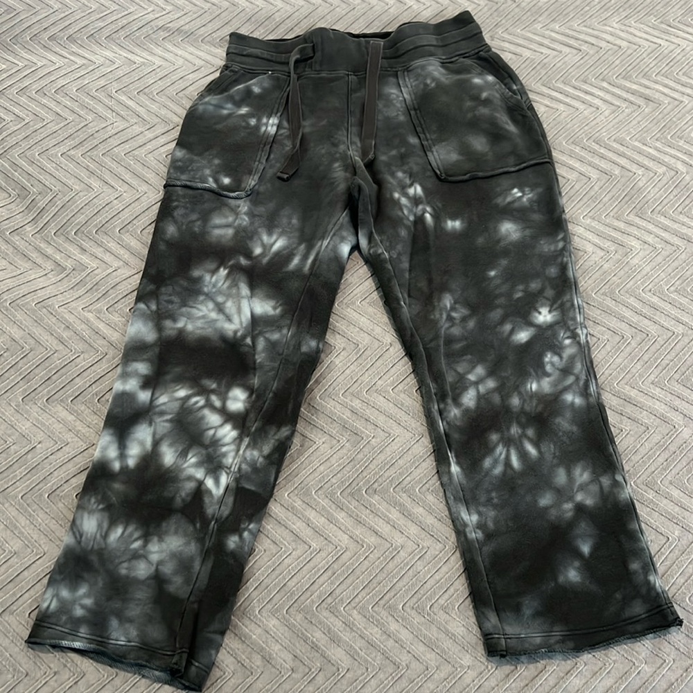 JoyLab Tie Dye Cropped Straight Leg Sweatpants